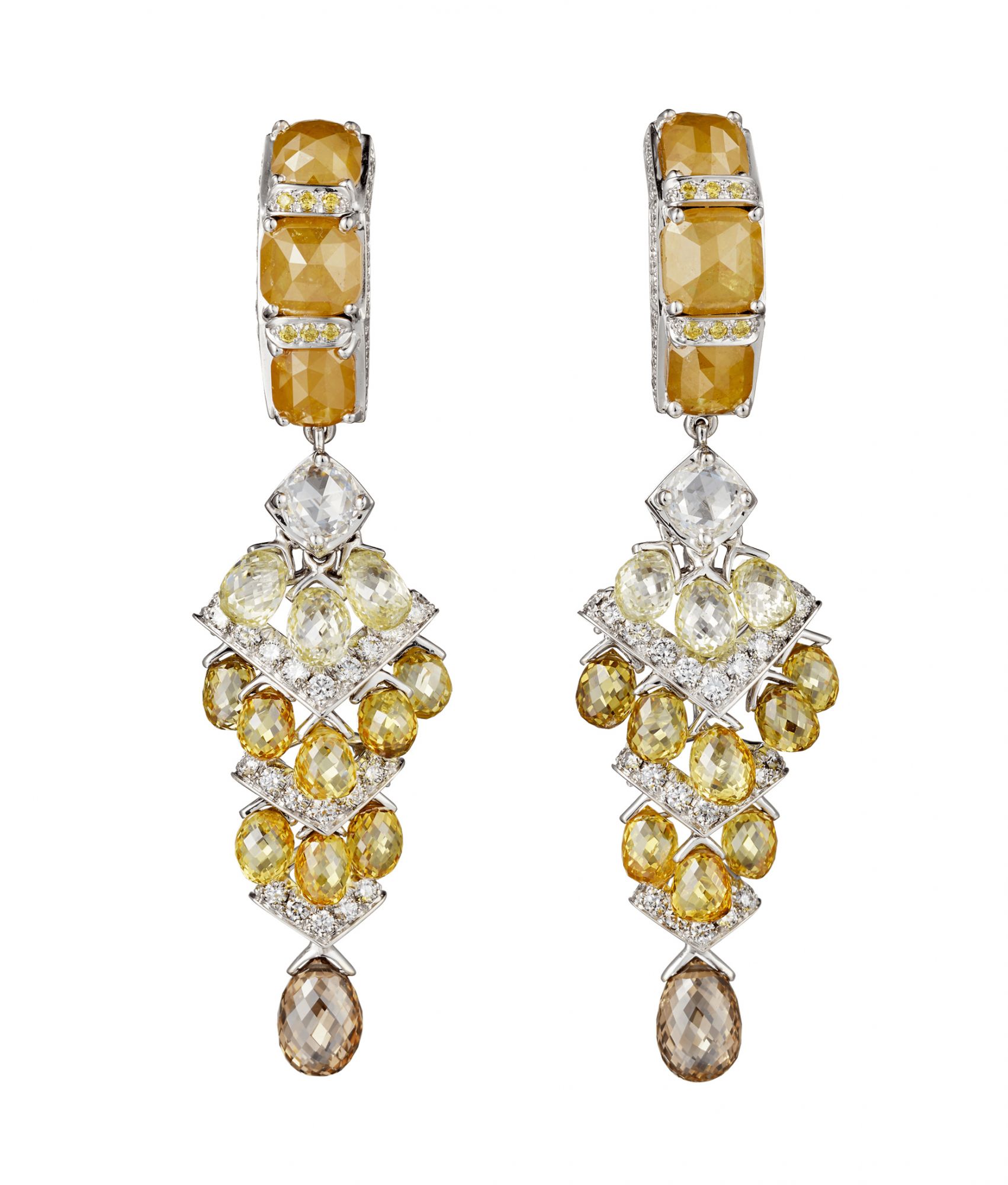 Catch the sun on your special day with these Cartier Magnitude Yuma earrings
