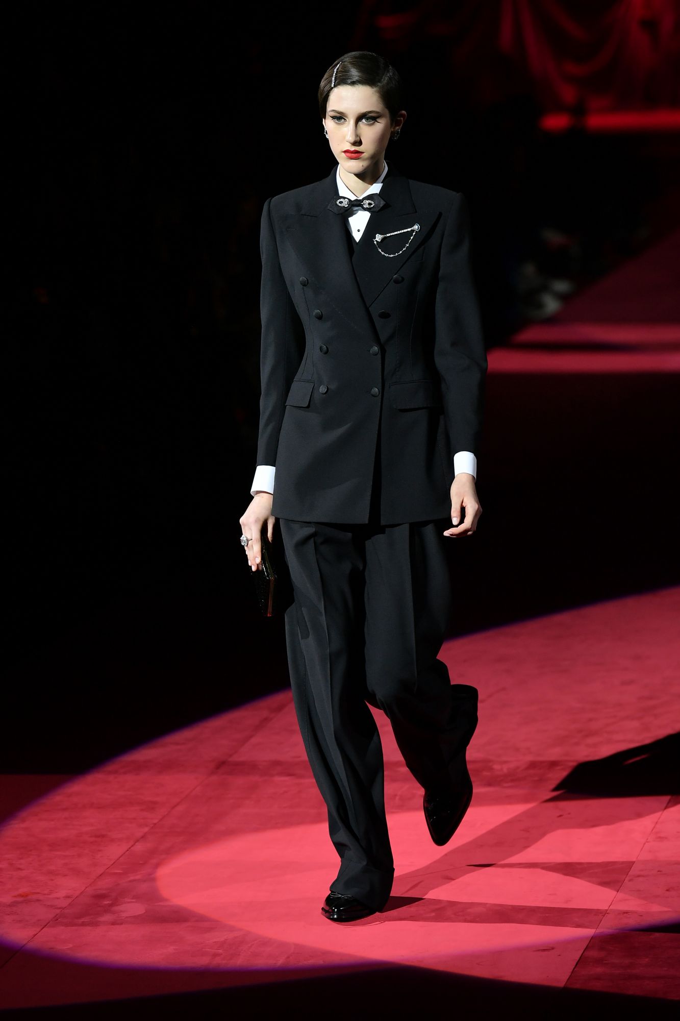 A model presents a creation during the Dolce & Gabbana women's Fall/Winter 2019/2020 collection fashion show, on February 24, 2019 in Milan. (Photo by Marco BERTORELLO / AFP)