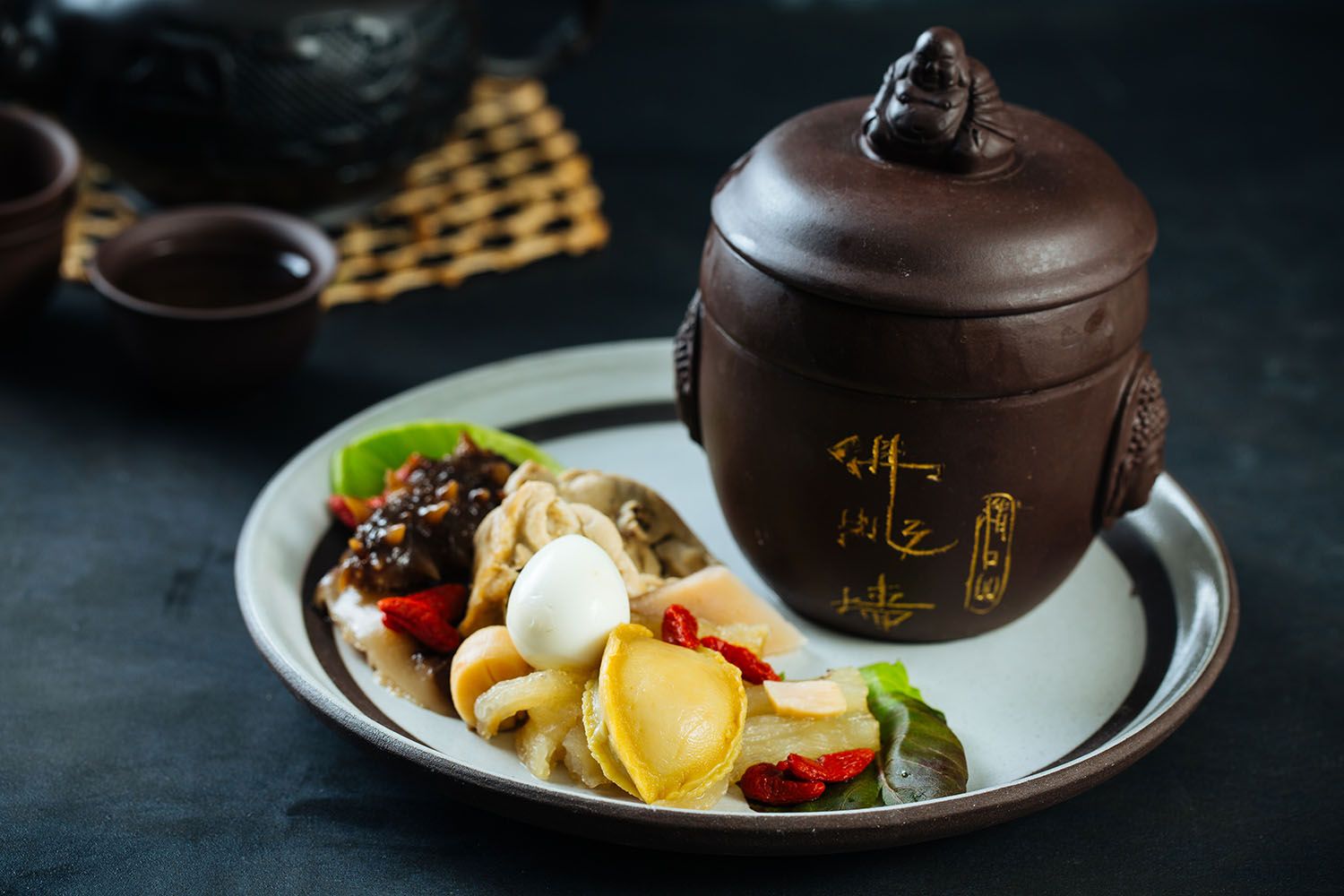 Delicate Flavours of Abalone Featured at Lung Hin