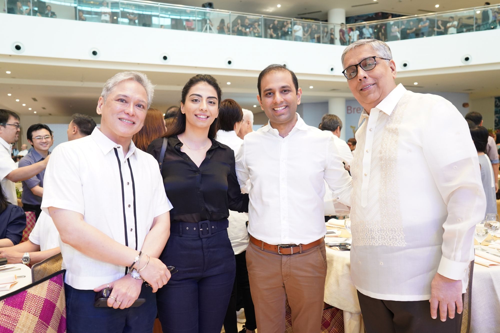 Ayala Malls Area Head Joseph Reyes, Eye Society Assistant Vice President Neelam Gopwani, Vogue Concepts President Rajiv Mirani and Vogue Concepts, Eye Society and Newtrends Chairman George Mirani