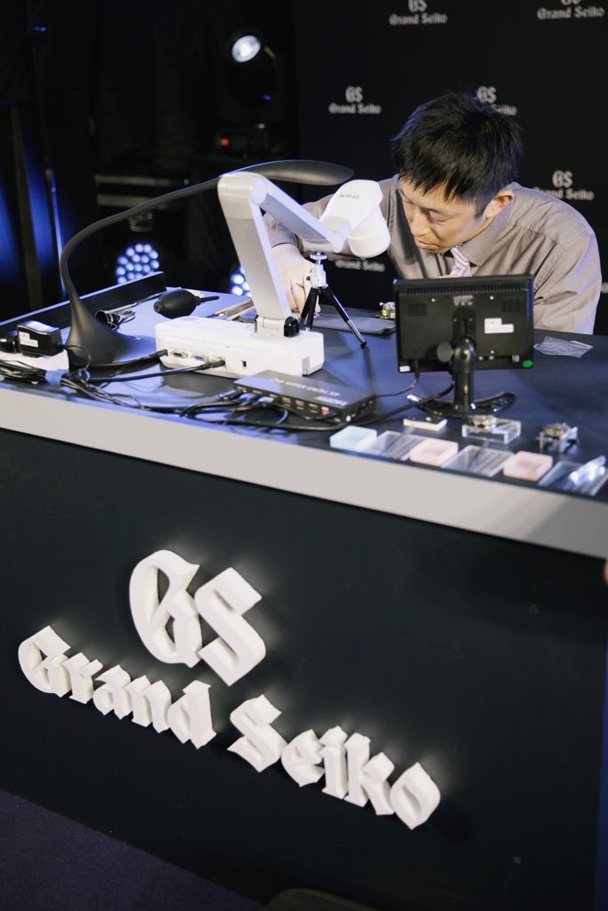 Grand Seiko Craftsman Takuya Nishinaka gave a full demonstration on how to assemble the iconic Grand Seiko Snowflake which not only beguiled guests, but also drew them into a deeper appreciation of Grand Seiko’s unparalleled precision, durability, and beauty—all of which stand as pillars of the brand’s world-class craftsmanship.