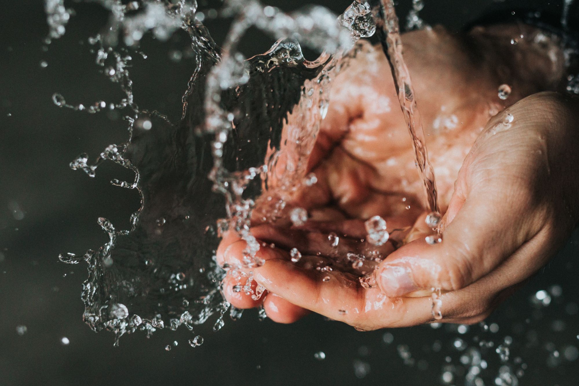 How To Avoid Covid-19: The Best Tips To Stay Healthy and Sanitised