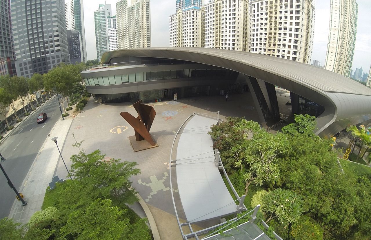 THE MIND MUSEUM: Opened in 2012 and designed by architect Ed Calma, from Lor Calma & Partners. The design of the structure was inspired from cellular structure and growth and had a solar reflective exterior, natural wind ventilation and rainwater flow drainage | Photo: The Mind Museum