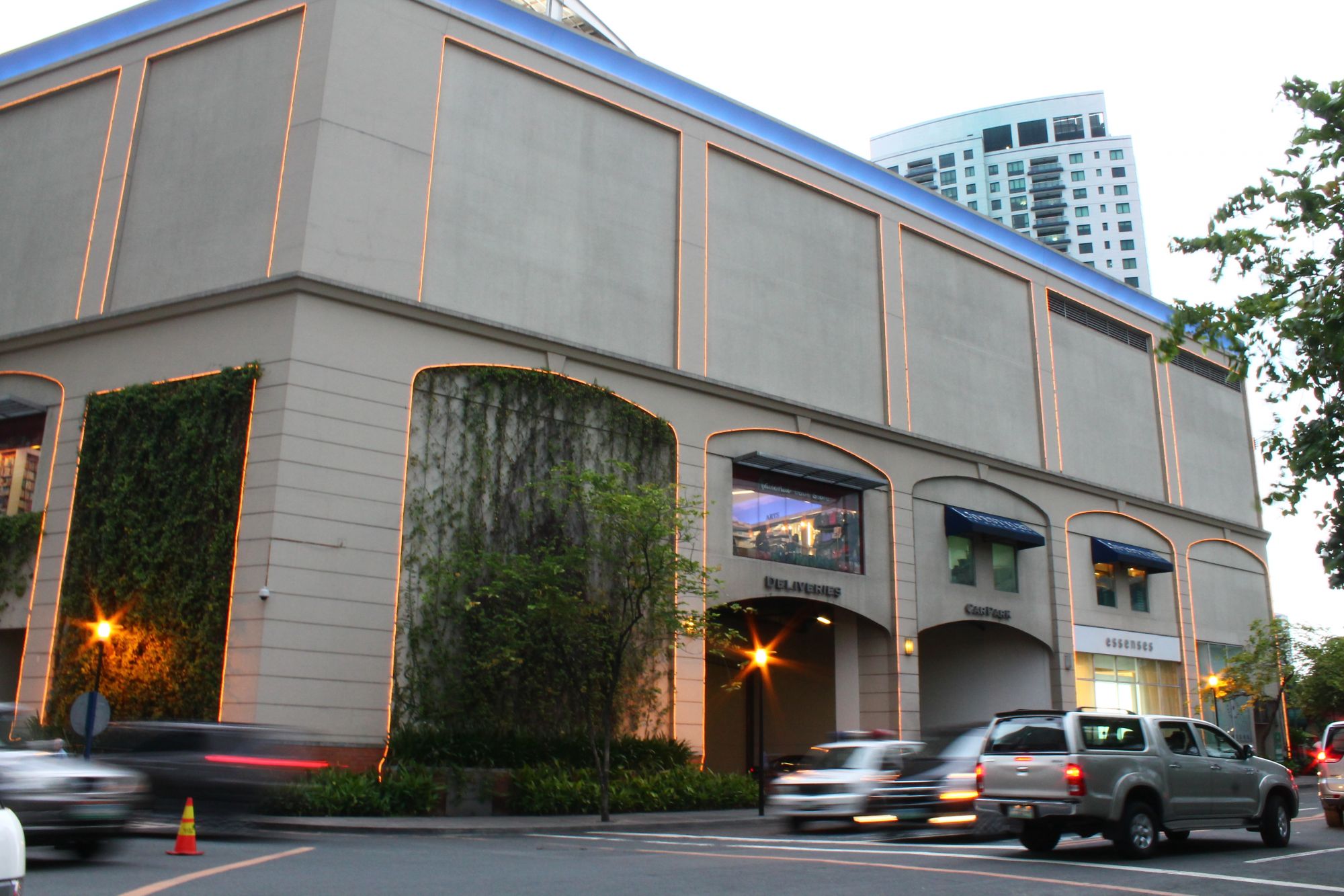 Rockwell To Open Malls on 19 May With New Safety Measures