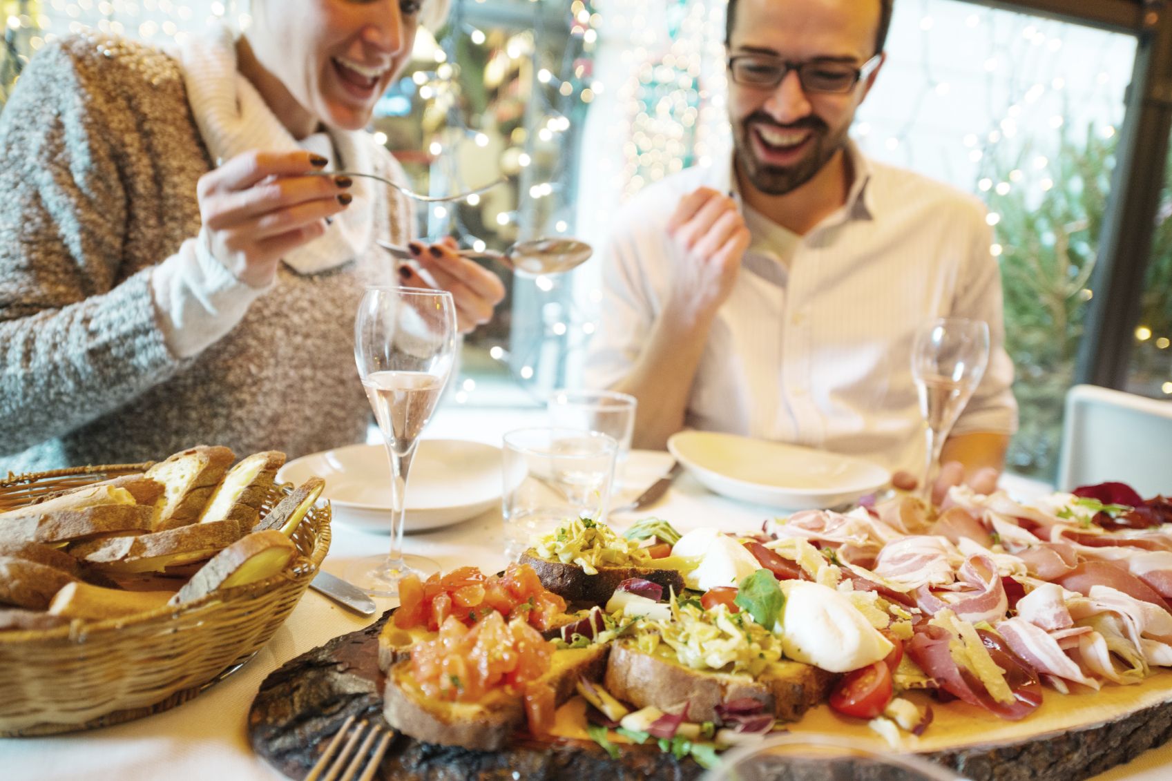 In Italy, restaurants and bars will stop serving at 6:00 pm © Anna Bryukhanova/Istock.com