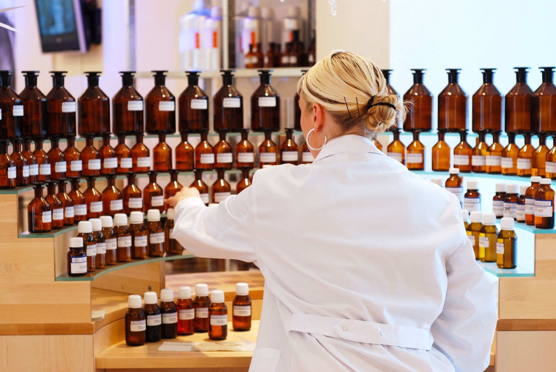 Not To Be Sniffed At: World's First Scent Encyclopaedia Launched At European Museum