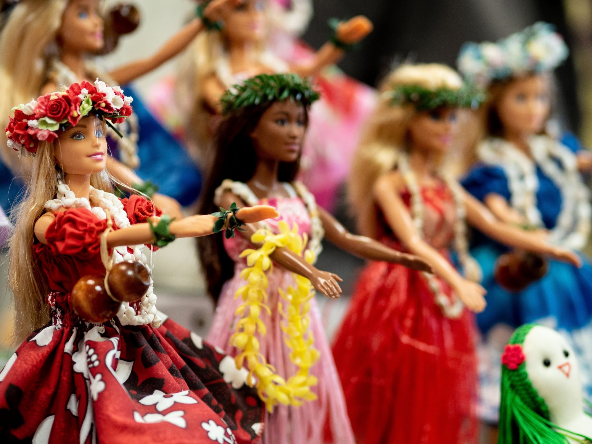 Beyoncé and Chrissy Teigen's Makeup Artist Redoes Barbie's Makeup In A Bid For More Inclusive Beauty Standards