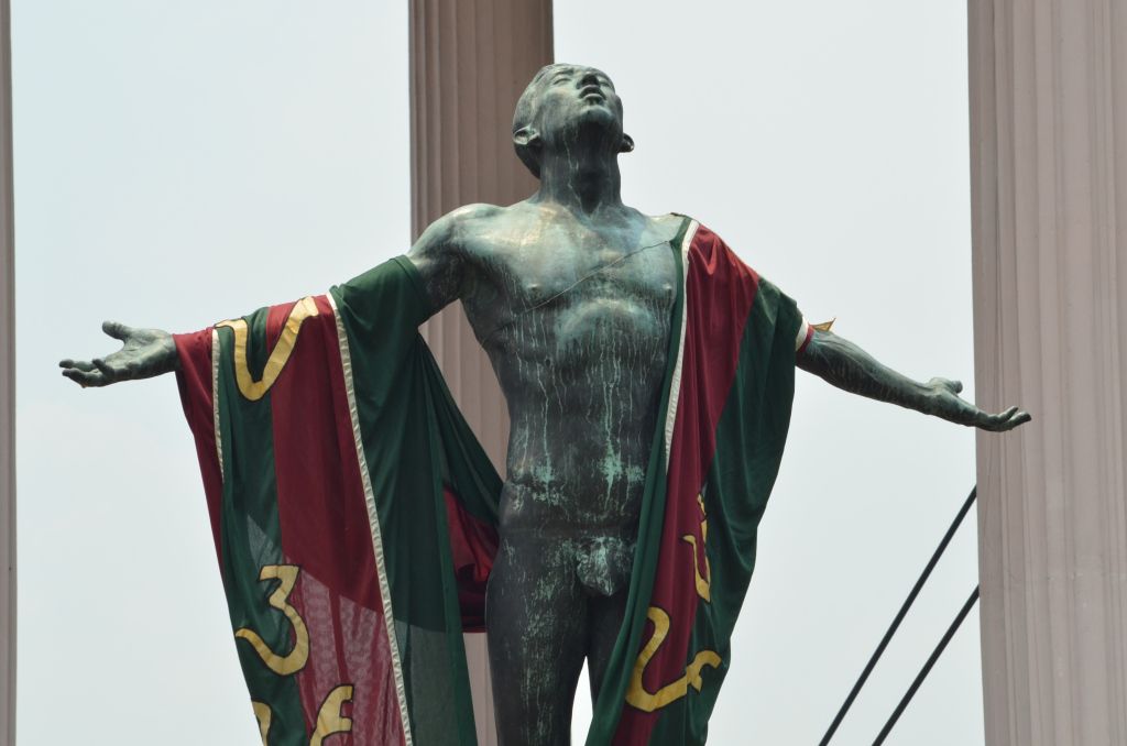 The Oblation statue in UP Diliman | Photo: Visual Tales Blog
