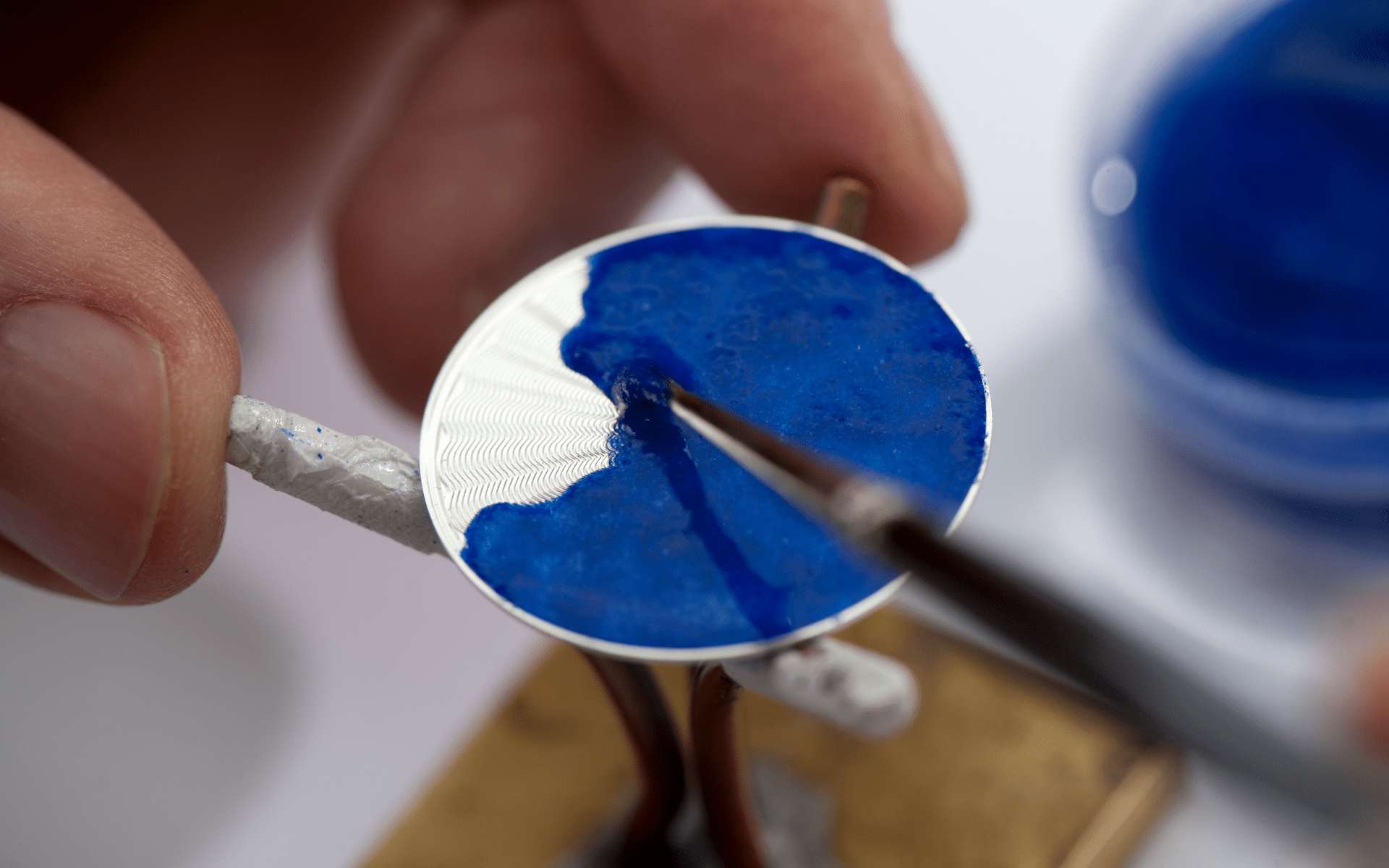 An enameler working at Donze Cadrans (Photo: Ulysse Nardin)