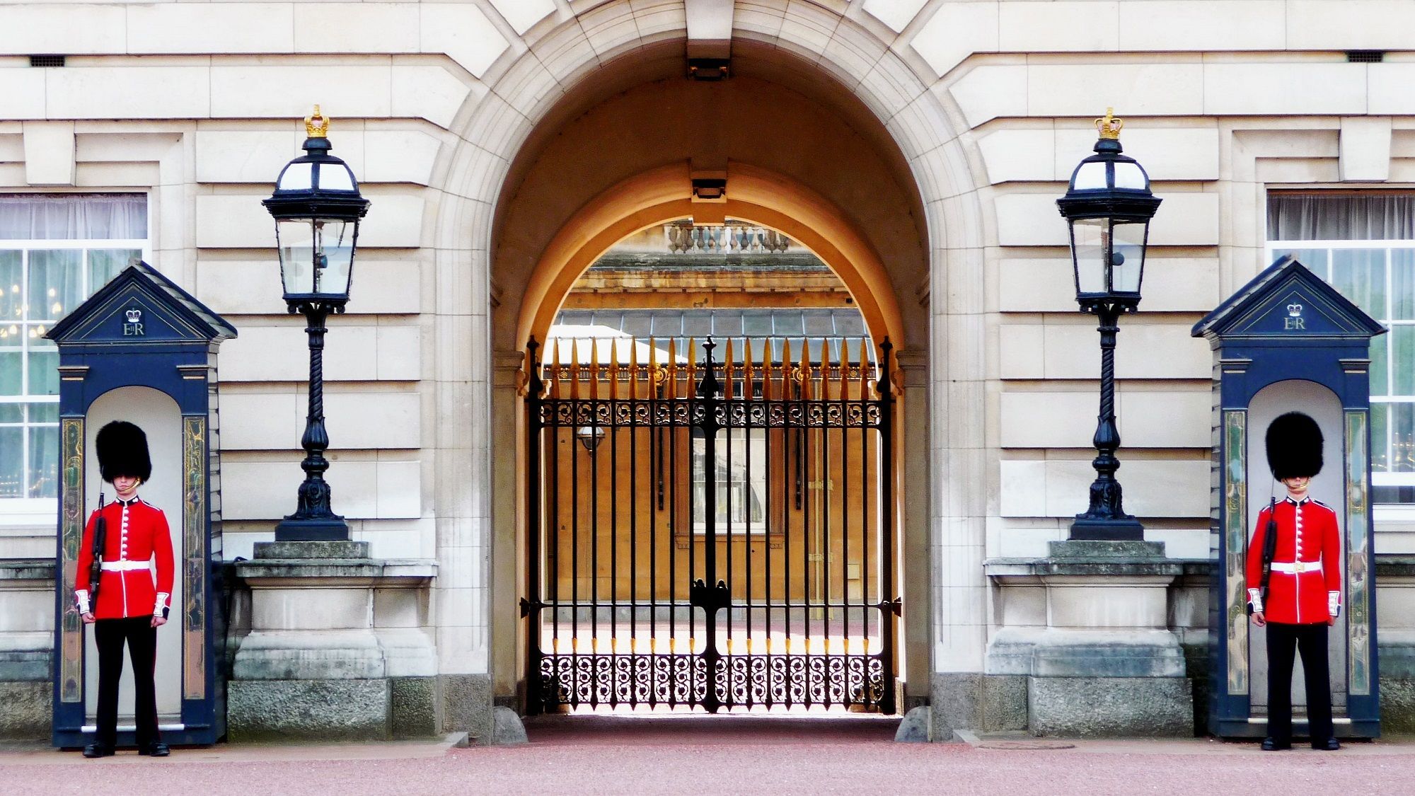 Buckingham Palace Will Be Undergoing A 10-Year Renovation