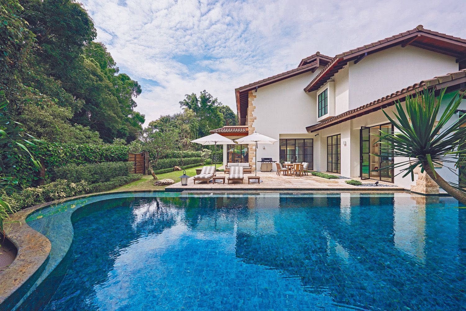 Home Tour: A House That Pairs Californian Cool With A Rustic Beauty