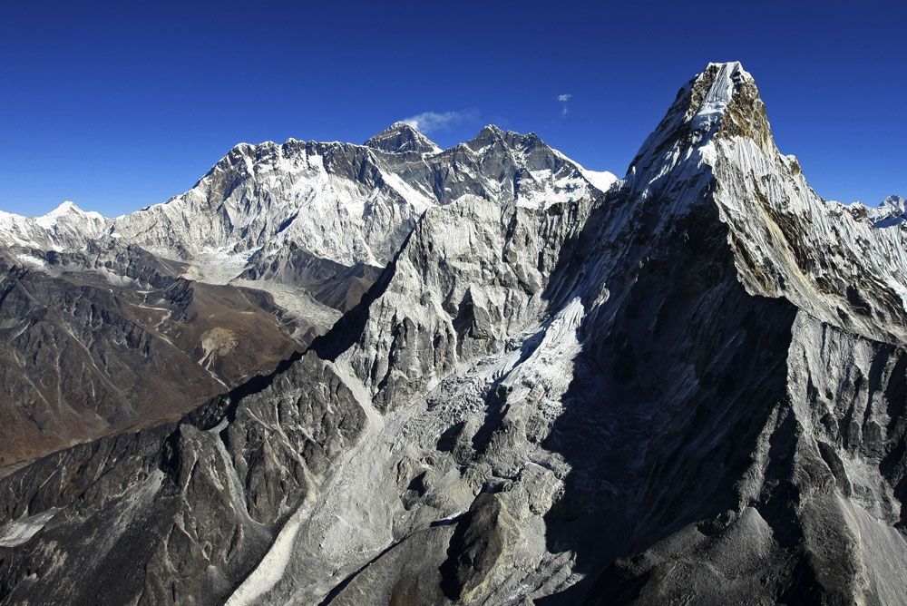 Noma Chef To Host Pop-Up Dinner On Mount Everest