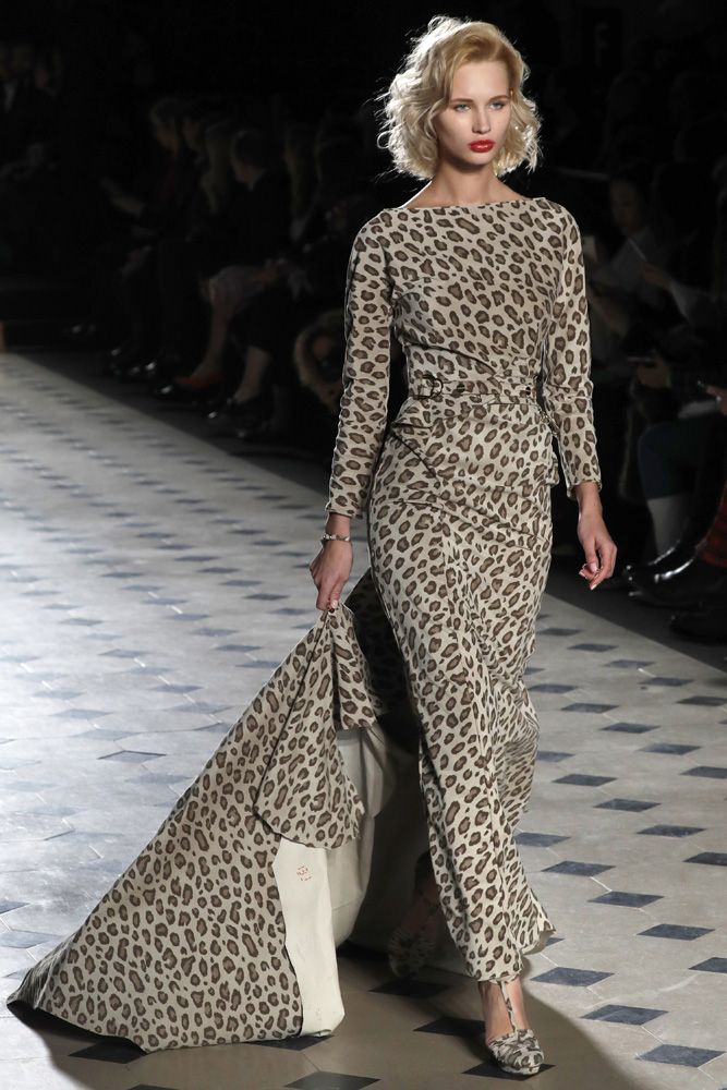 Julien Fournié sought inspiration from the landscapes of Lanzarote for this latest haute couture collection, in which natural colors and animal prints took pride of place. A case in point is this printed leather dress