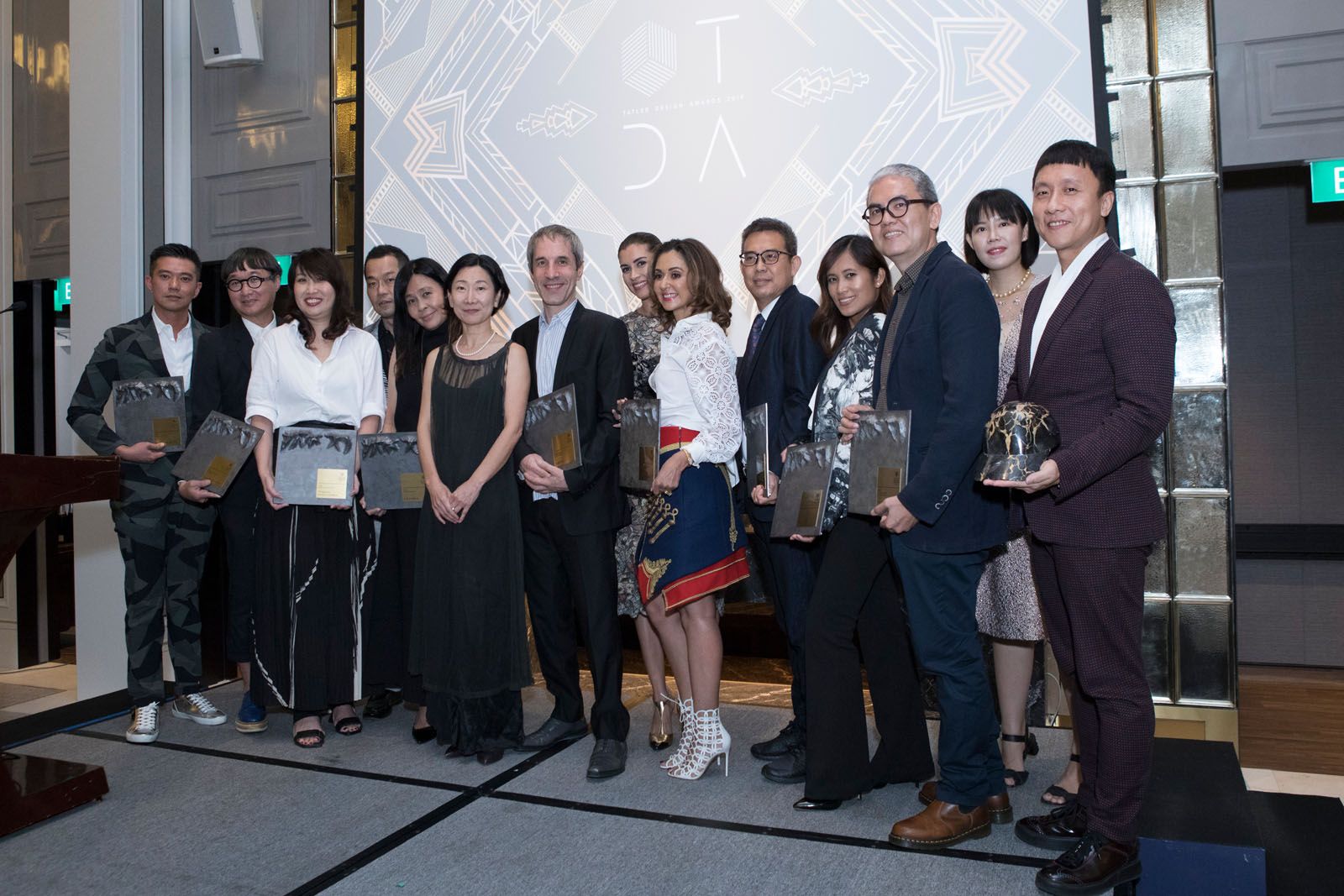 Jeremy Tay, Edmund Ng, Terri Tan, Michael Ong, Brenda Ang, Naoko Takenouchi, Marc Webb, Andrea Savage, Nikki Hunt, Peter Tjioe, Jennifer Murray, Tan Loo Siang, Hillary Tjioe, Budi Kurniawan