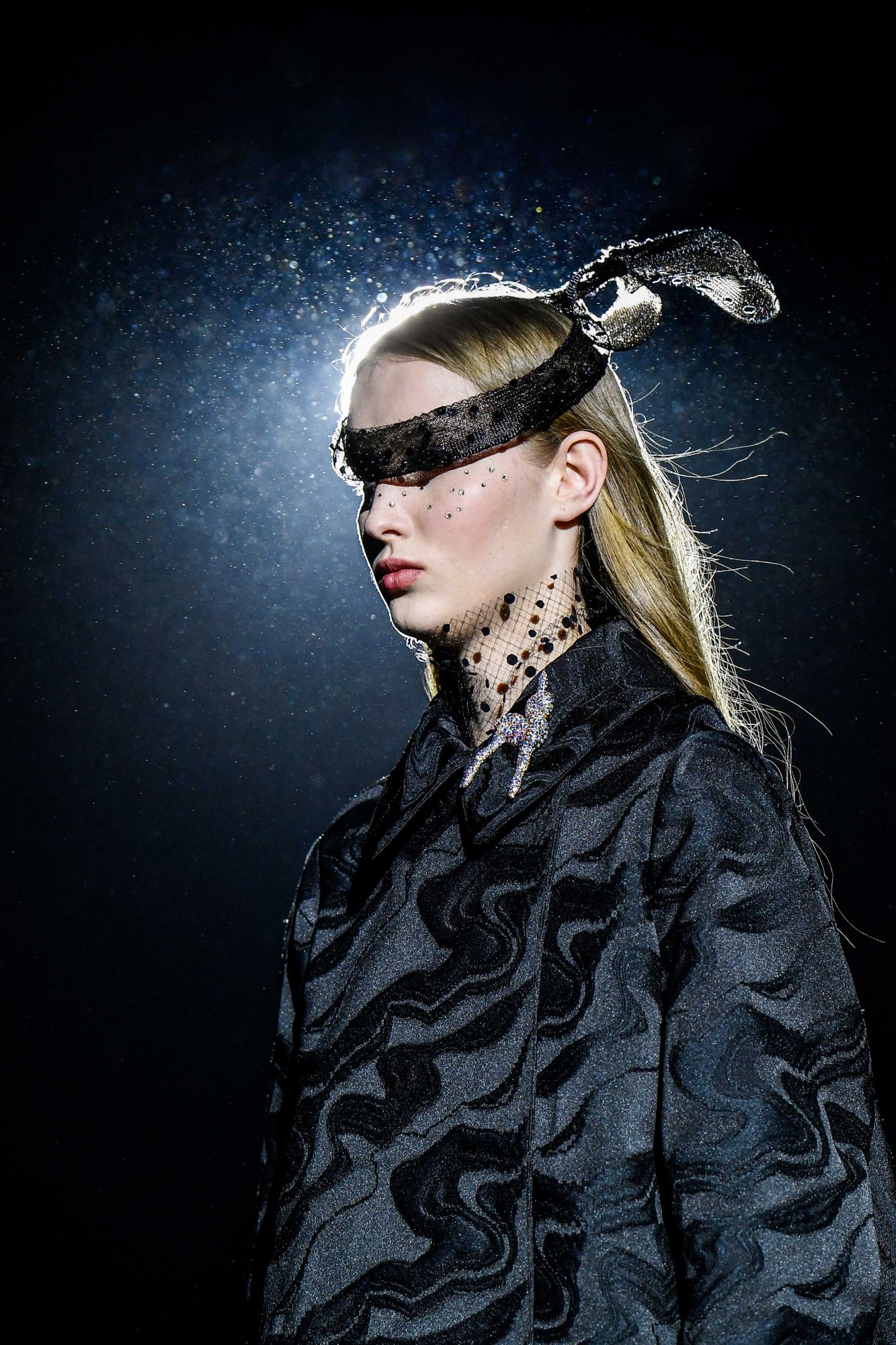 A model presents a creation during the Marco De Vincenzo women's Autumn/Winter 2019/2020 collection fashion show, on February 22, 2019 in Milan. (Photo by Marco BERTORELLO / AFP)
