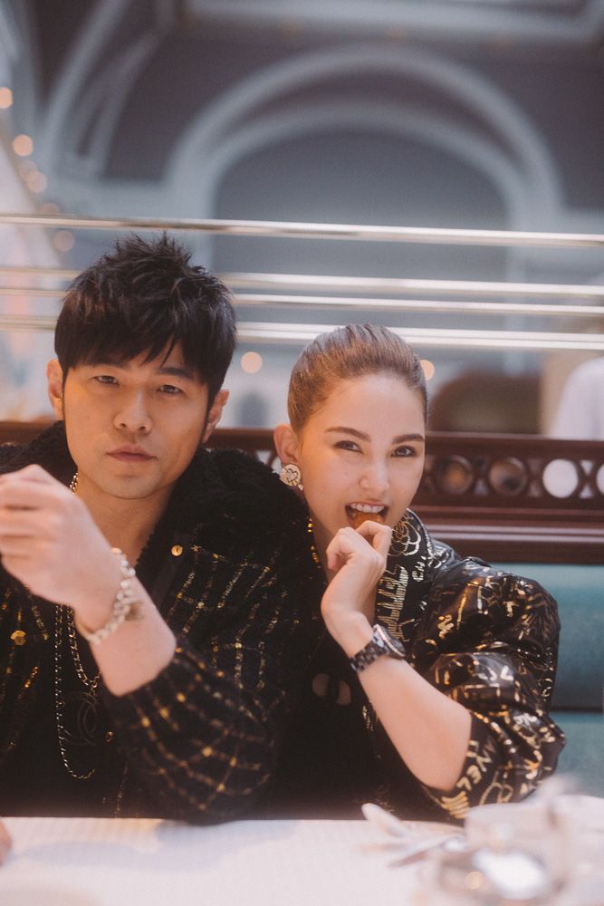 Jay Chou, Hannah Quinlivan