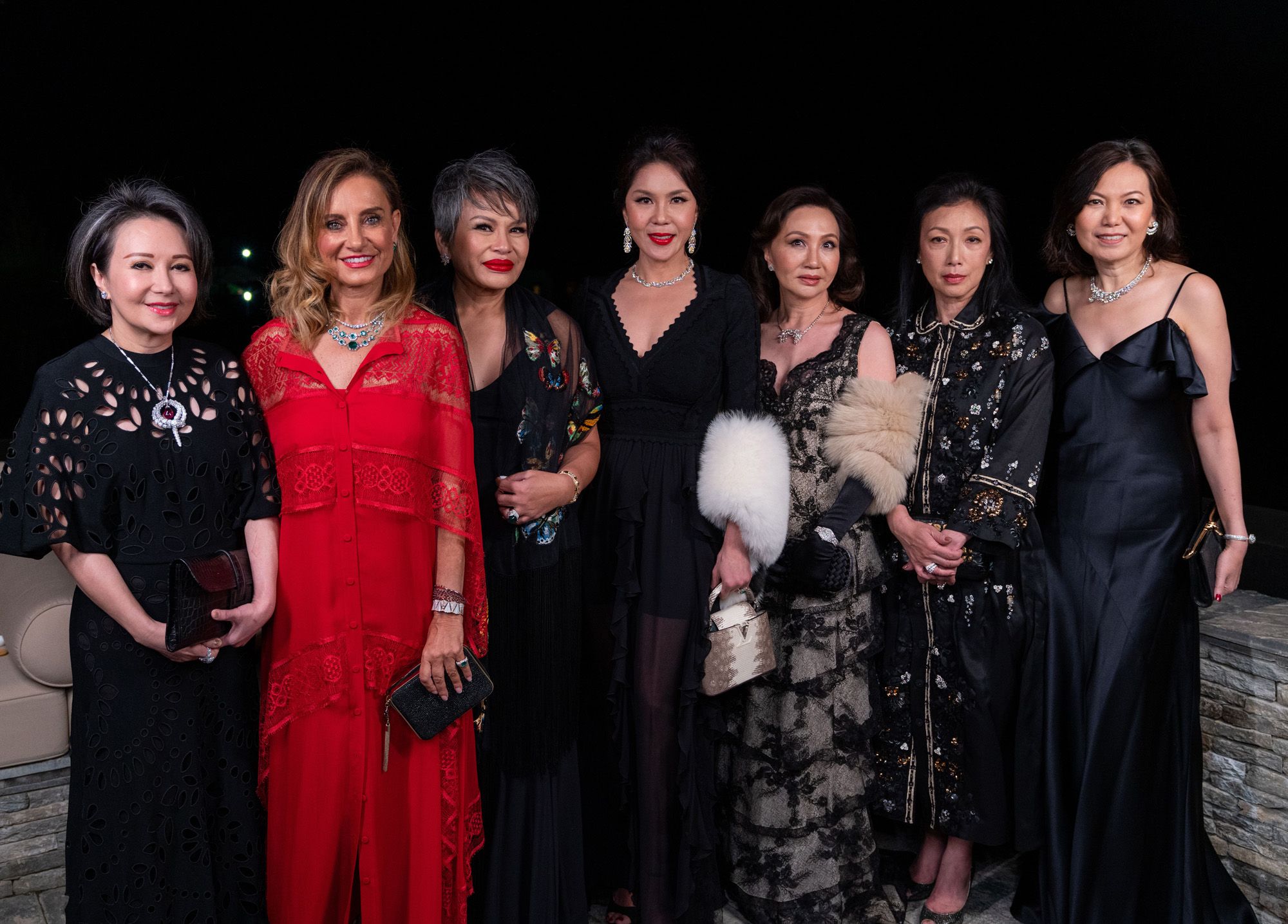 Dewi Lim, Lucia Silvestri, Regina Magda Hutagalung, Lee Yen, Maria See, Jully Hendharto Soeryadjaya, Jenny Cheah