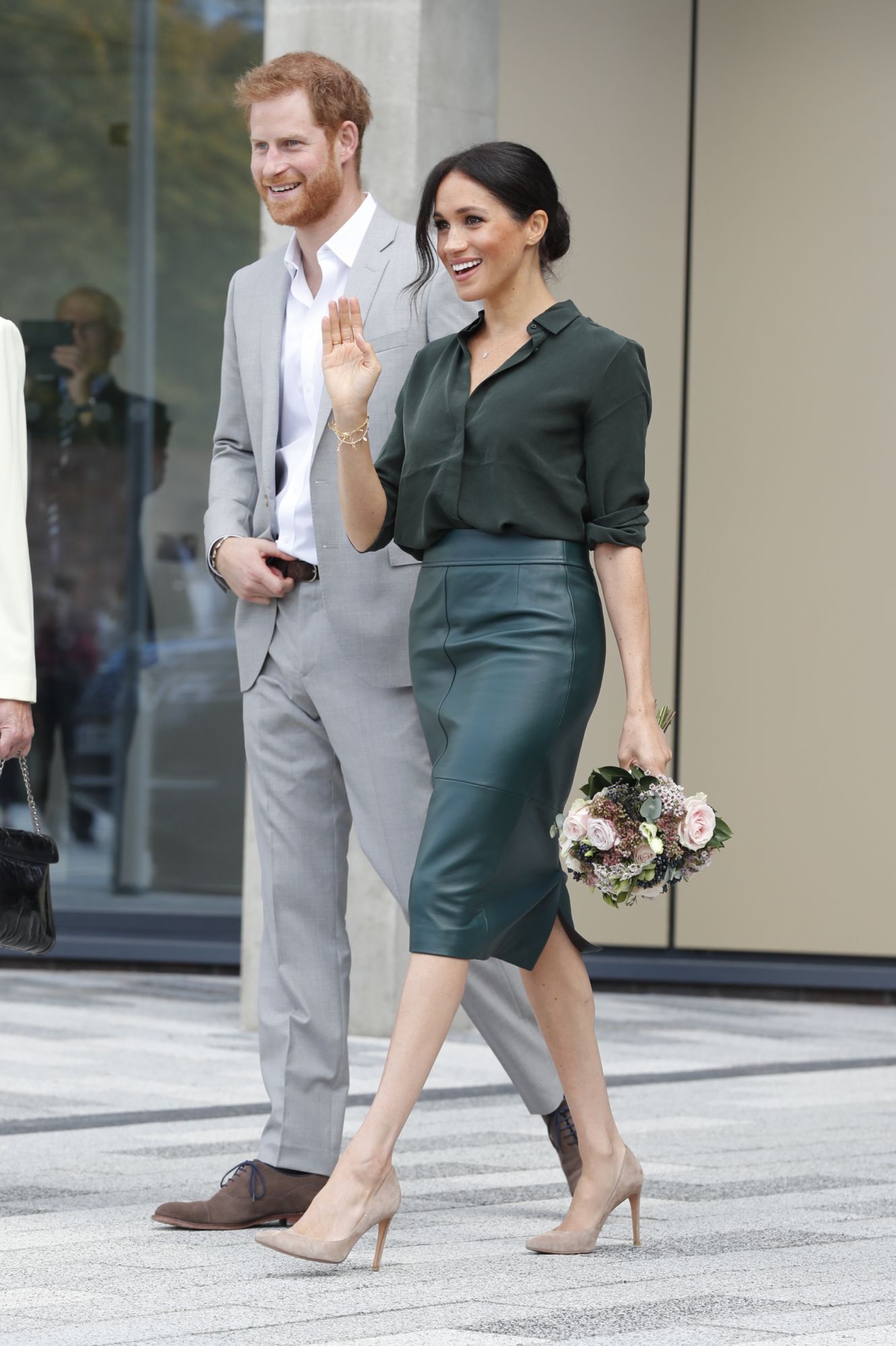 Britain's Harry, Duke of Sussex and Meghan, Duchess of Sussex visit the University of Chichester Technology park in Chichester, West Sussex, southern England, on October 3, 2018. - The Duke and Duchess of Sussex made their first joint official visit to Sussex on October 3. (Photo by Heathcliff O'MALLEY / POOL / AFP)