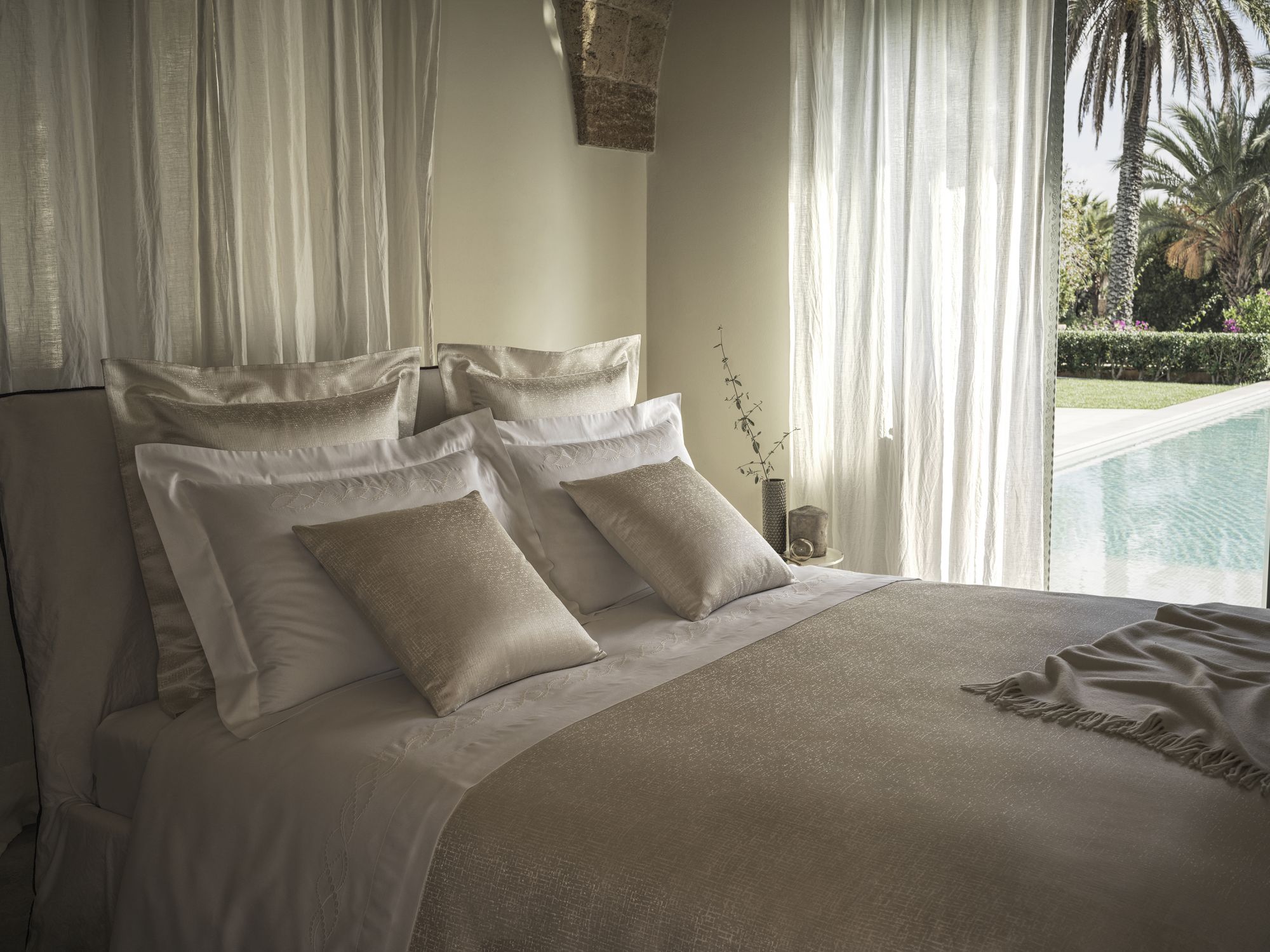 5 Gift Ideas for a Luxurious Stay-Home Experience