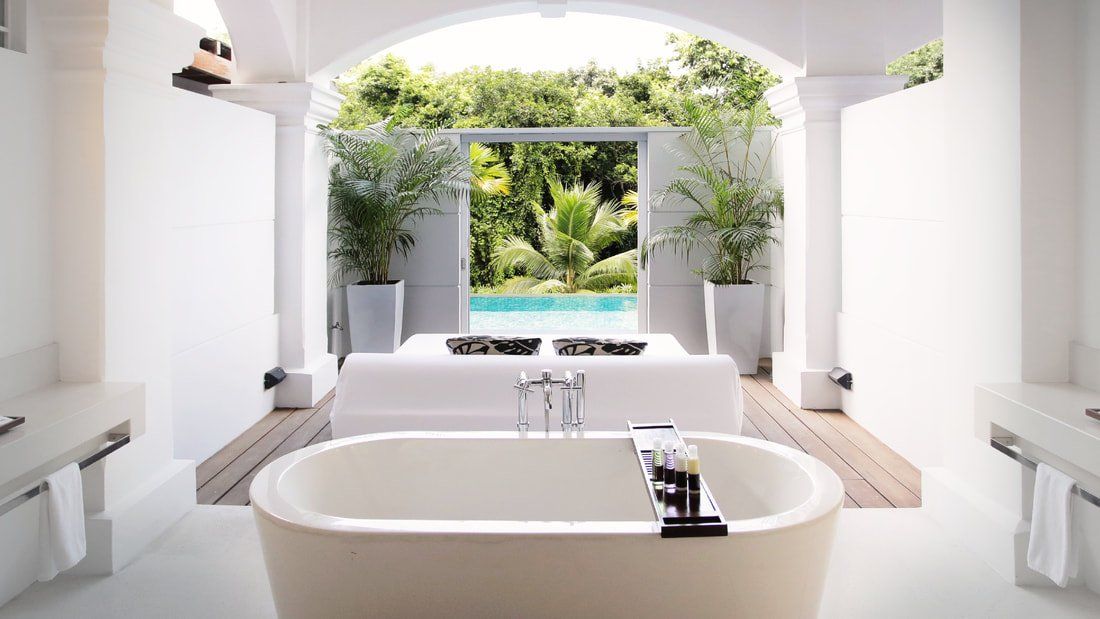 Valentine’s Day 2021: The Best Hotels For a Romantic Staycation in Singapore