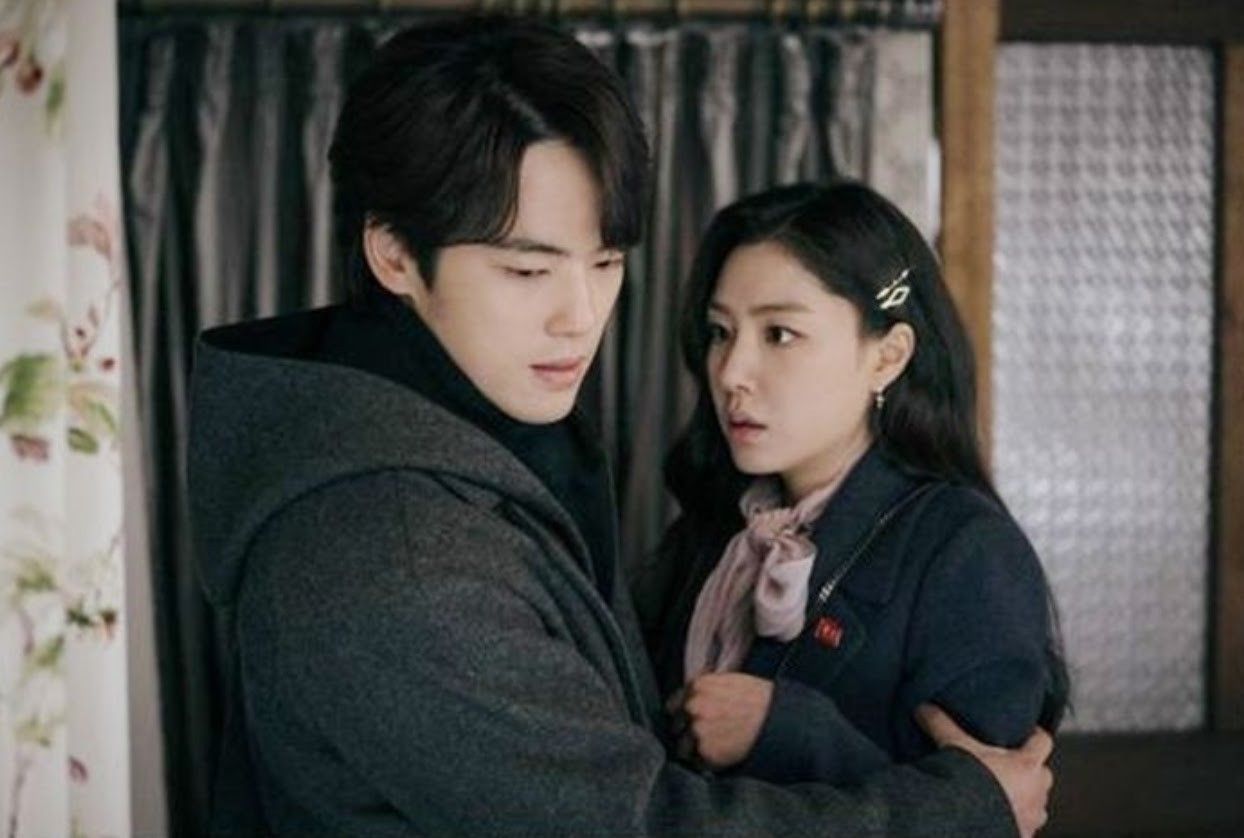 ‘Crash Landing On You’ Couples: Are Kim Jung-hyun and Seo Ji-hye Dating?