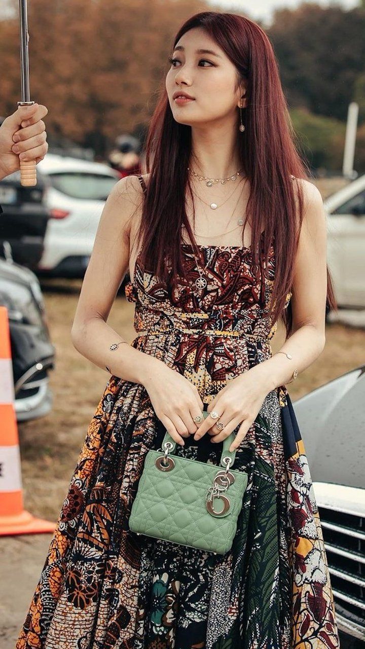 Bohemian chic in Dior at Paris Fashion Week 2019.