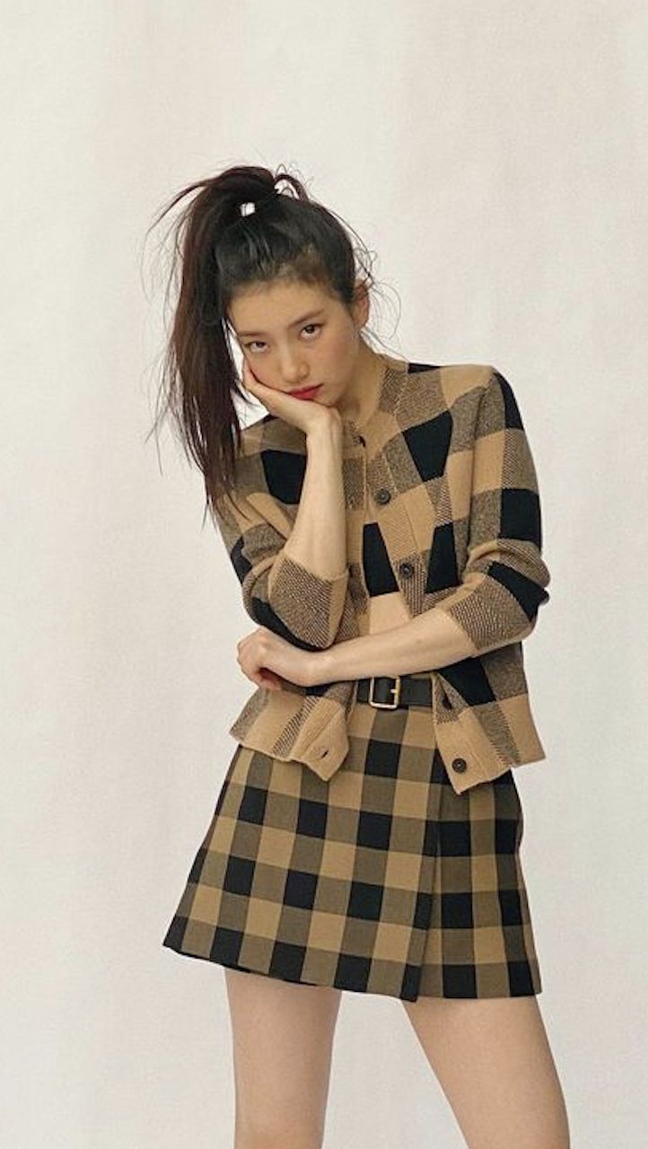 Schoolgirl chic? Bae can pull it off.