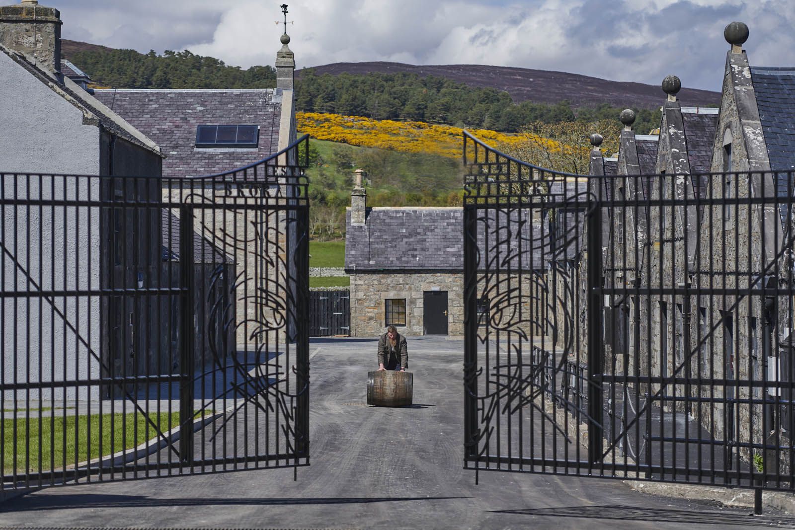 Master distiller Stewart Bowman reopened the Brora wildcat gate.