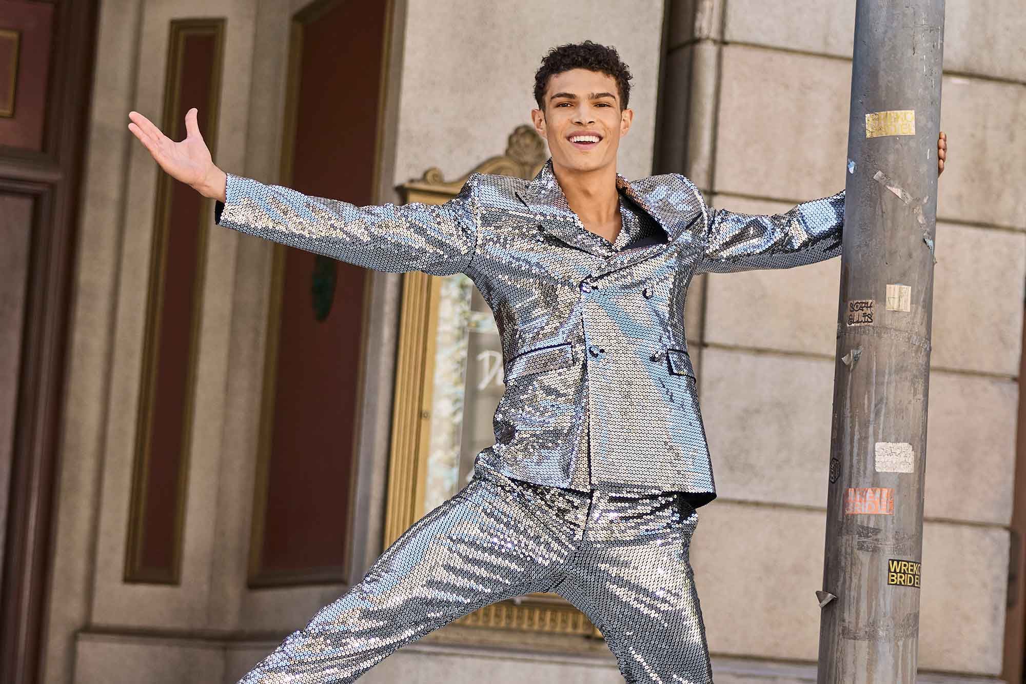 The Best Looks From Menswear Spring/Summer 2022: Moschino, Tod’s, Dior and More