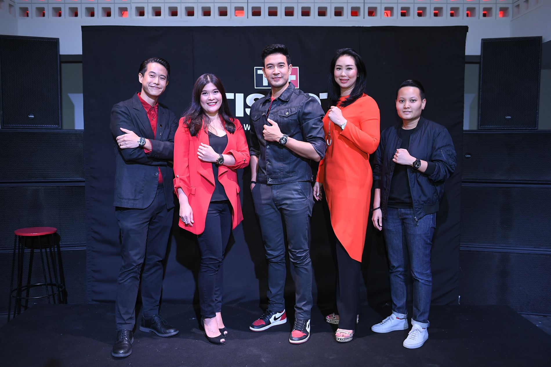 Thanakorn Chinakul, Piyarnuch Choeysanguan, Warintorn Panhakarn, Tipanat Lenbury and Wasawat Kulprasert