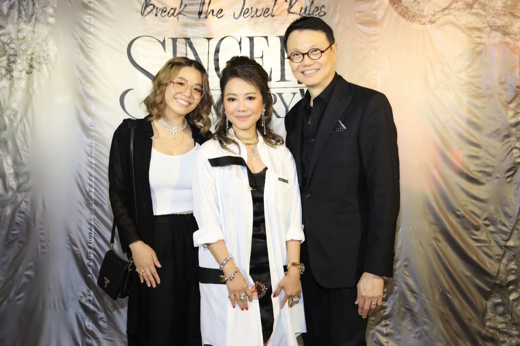 Jittika, Buppa and Kobchai Kingchatchaval