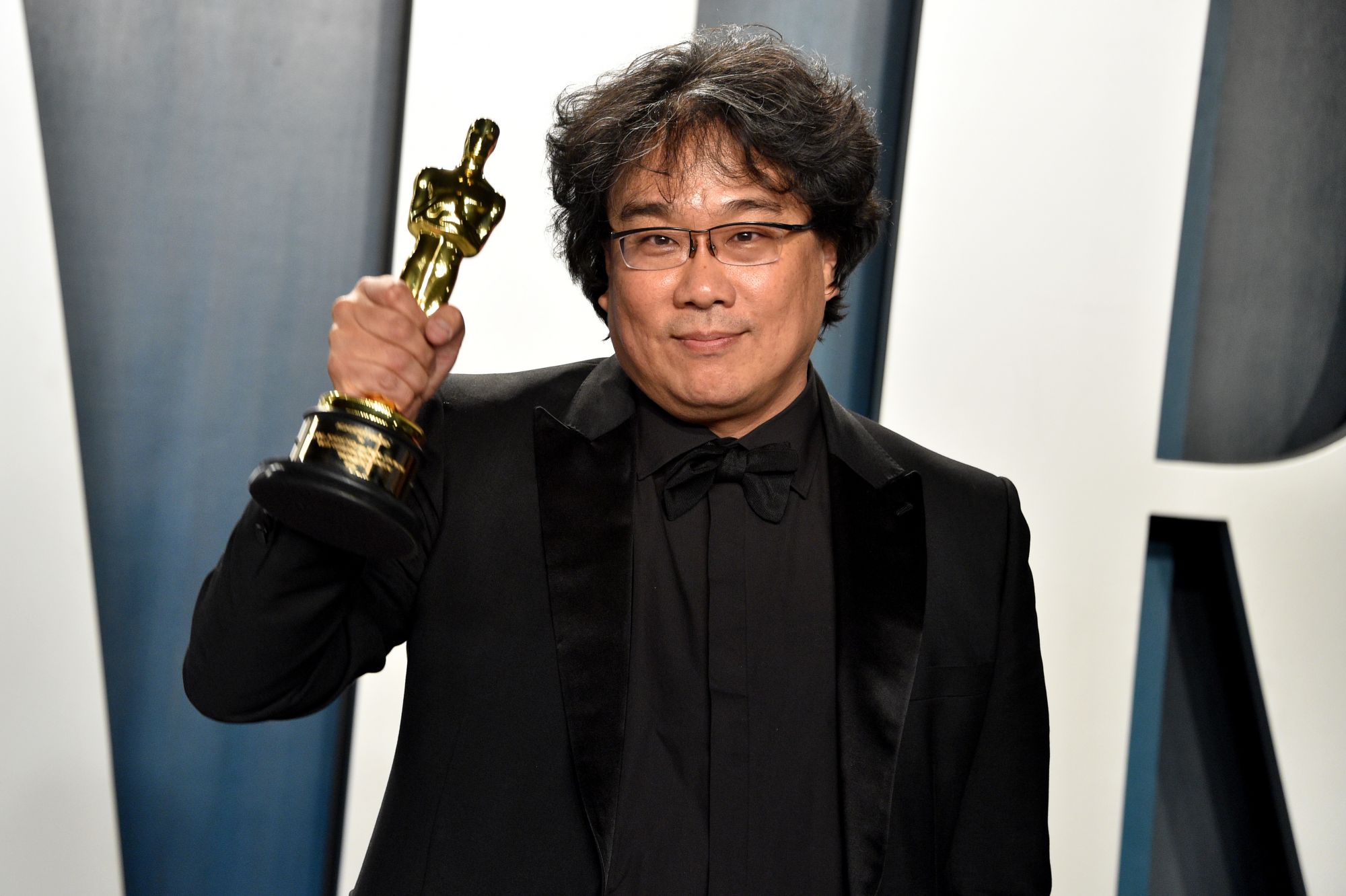 BEVERLY HILLS, CALIFORNIA - FEBRUARY 09: Bong Joon-ho attends the 2020 Vanity Fair Oscar Party hosted by Radhika Jones at Wallis Annenberg Center for the Performing Arts on February 09, 2020 in Beverly Hills, California. (Photo by Gregg DeGuire/FilmMagic)