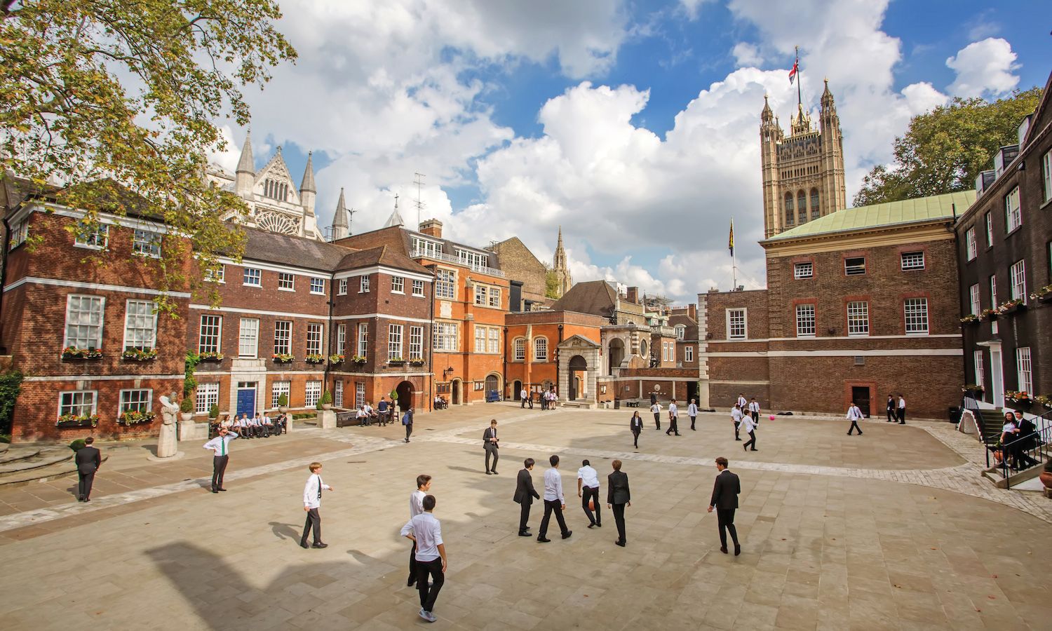 值得列入考慮的十家傑出英國公立學校