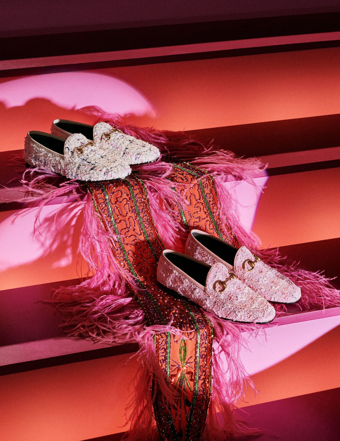 Gucci 粉色花毛呢馬銜鍊鞋