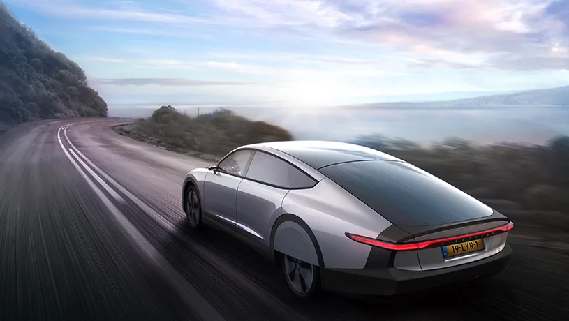 綠色能源不是夢!世界第一款遠程太陽能電動車2021年即將上市