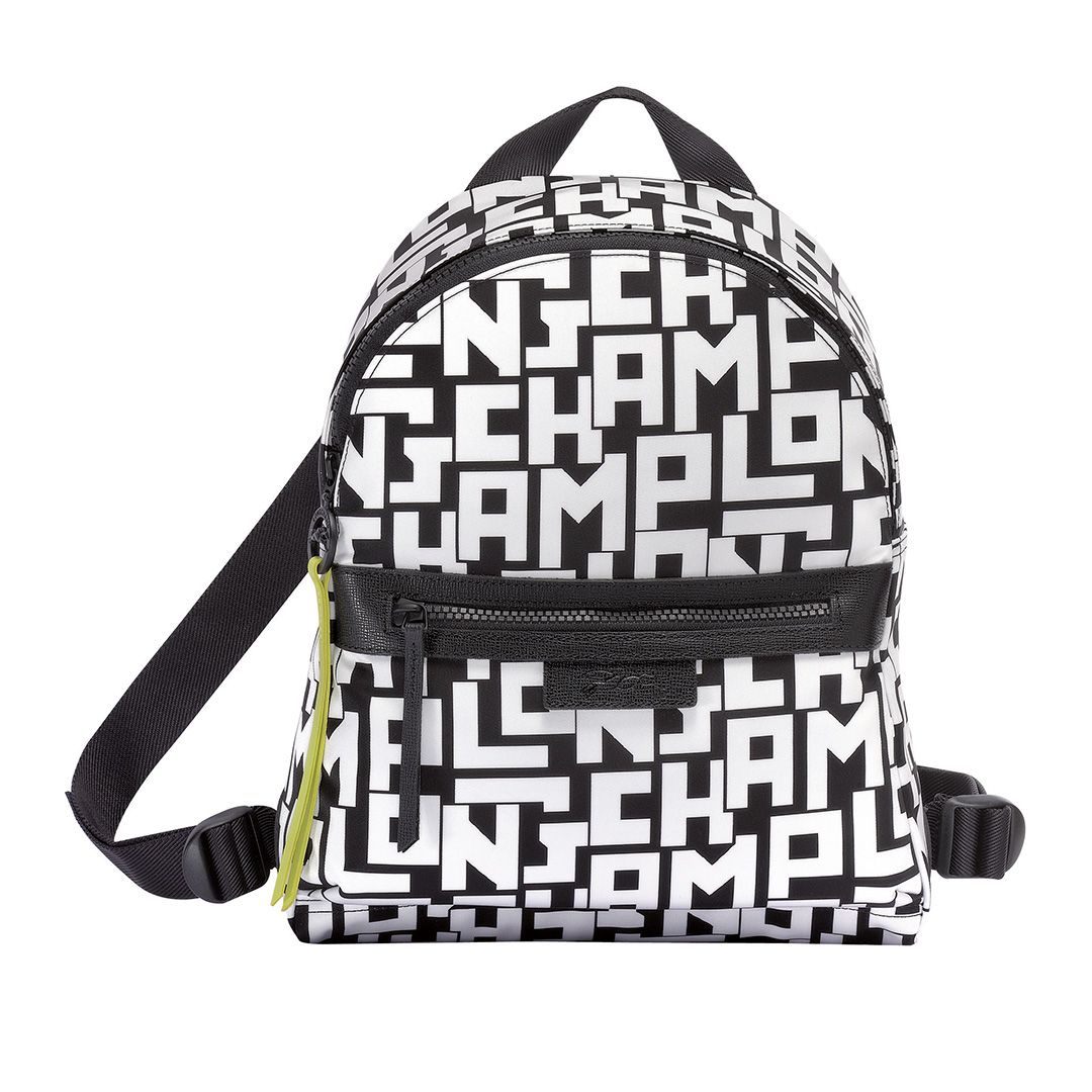 Longchamp 全新 LPG 系列,融合德國包浩斯、普普藝術和當代街頭精神,相當吸睛。