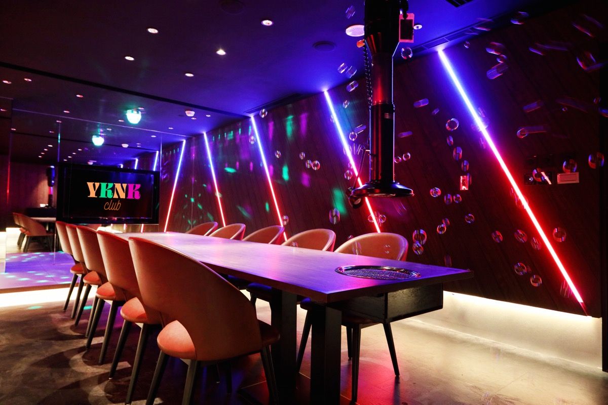 迎合頂級威秀影城MUVIE CINEMAS!YKNK club 營業至凌晨2點打造痛快的燒肉夜生活