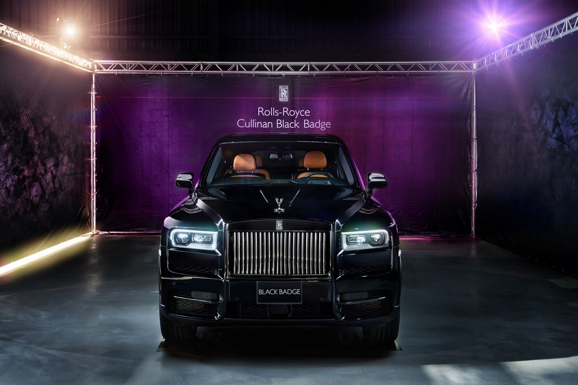 有錢人世界從來沒有不景氣?Rolls-Royce勞斯萊斯銷售創116年來新高,年度成交額超過1千5百億