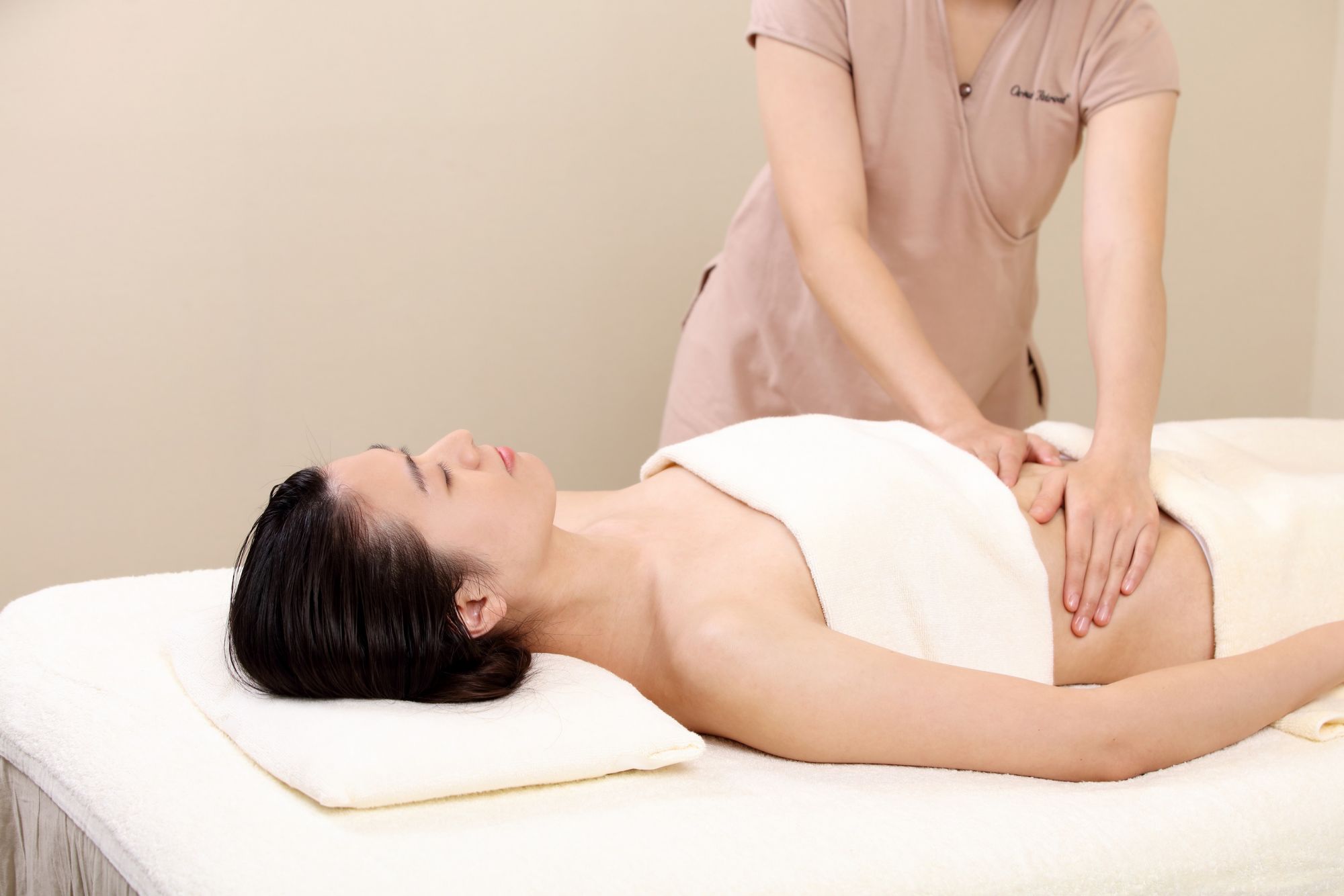 從腹部調理提升健康力!風靡名人養生圈的「通絡養腹SPA」,你試過了嗎?