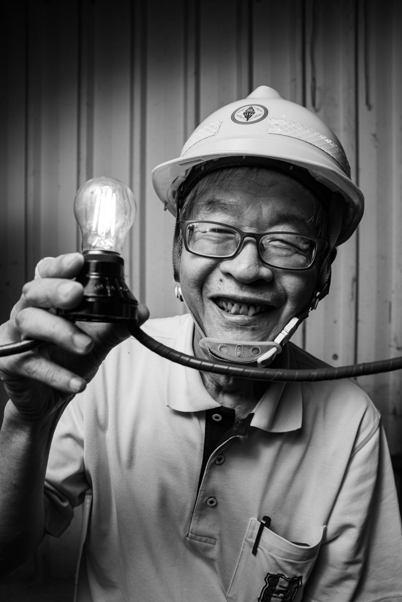 《裡外反轉藝術行動》攝影作品。