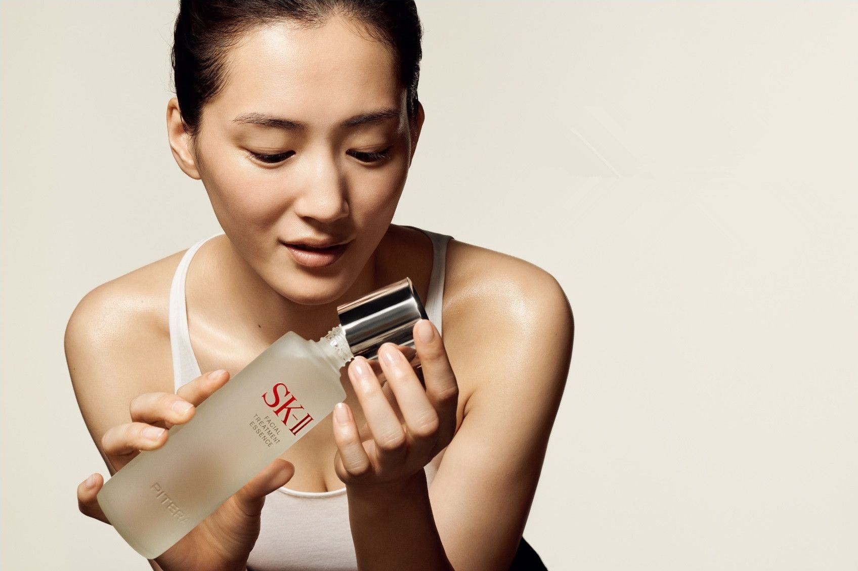 為什麼日本女星這麼喜歡SK-II?美的傳奇故事隱藏在細節裡,還有這些隱藏版經典等妳一起發光變美!