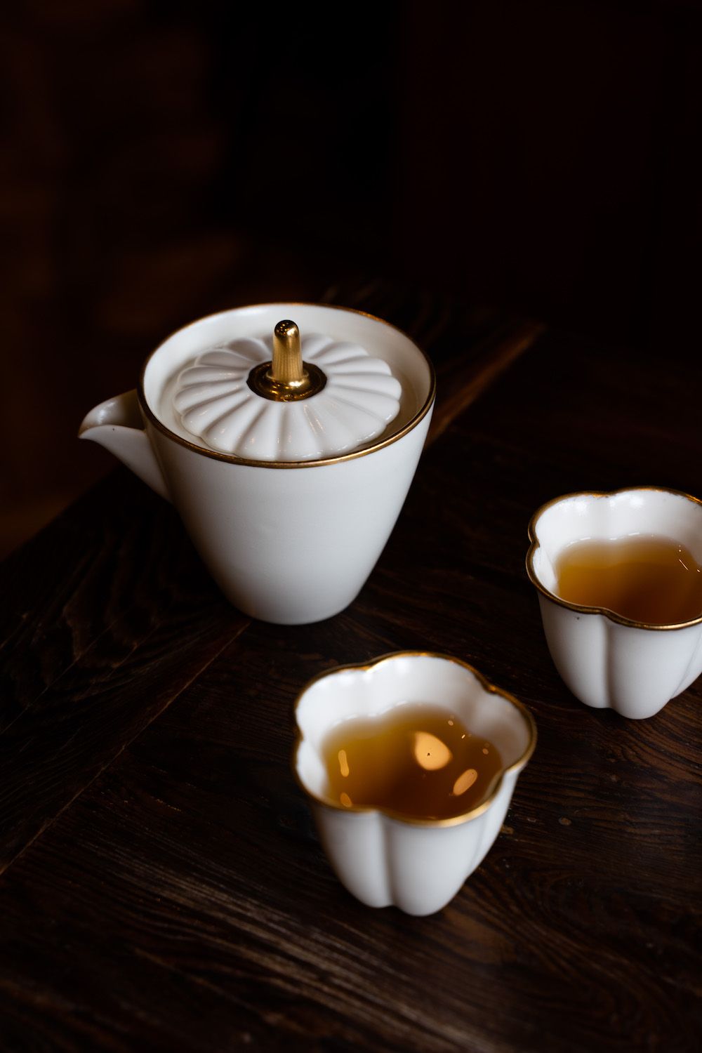 永心鳯茶與郭詩謙開發心花開 一壺二杯組