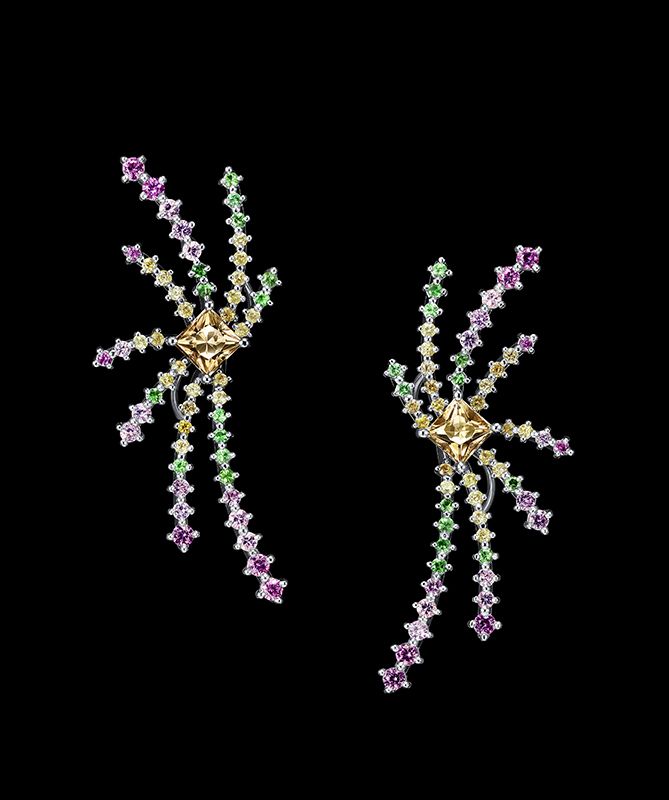 Palm Glitter耳環by Tasaki。