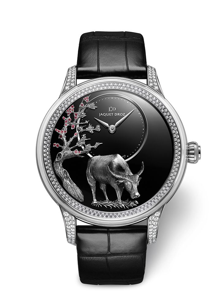 浮雕水牛白金鑲鑽時分小針盤腕錶 by Jaquet Droz。
