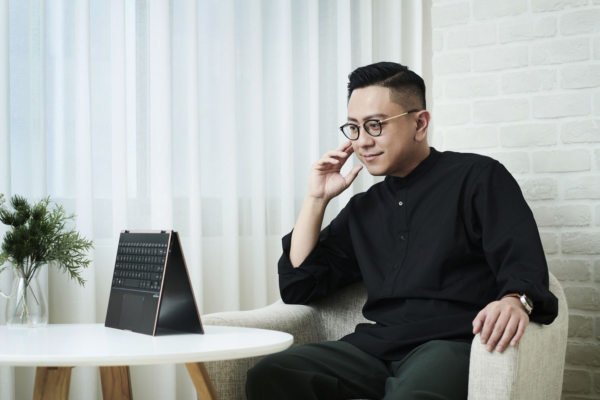 永心鳳茶執行長薛舜迪:ASUS ZenBook Flip S 助我體現能屈能伸的工作哲學,打造台灣飲食文化新風貌!