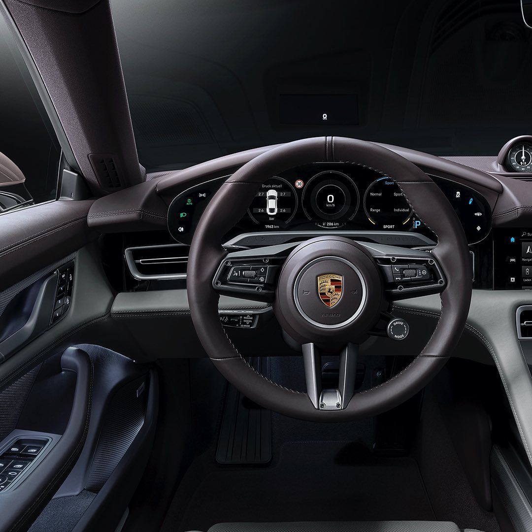 Porsche保時捷全新發表的第四款Taycan純電跑車/電動車。