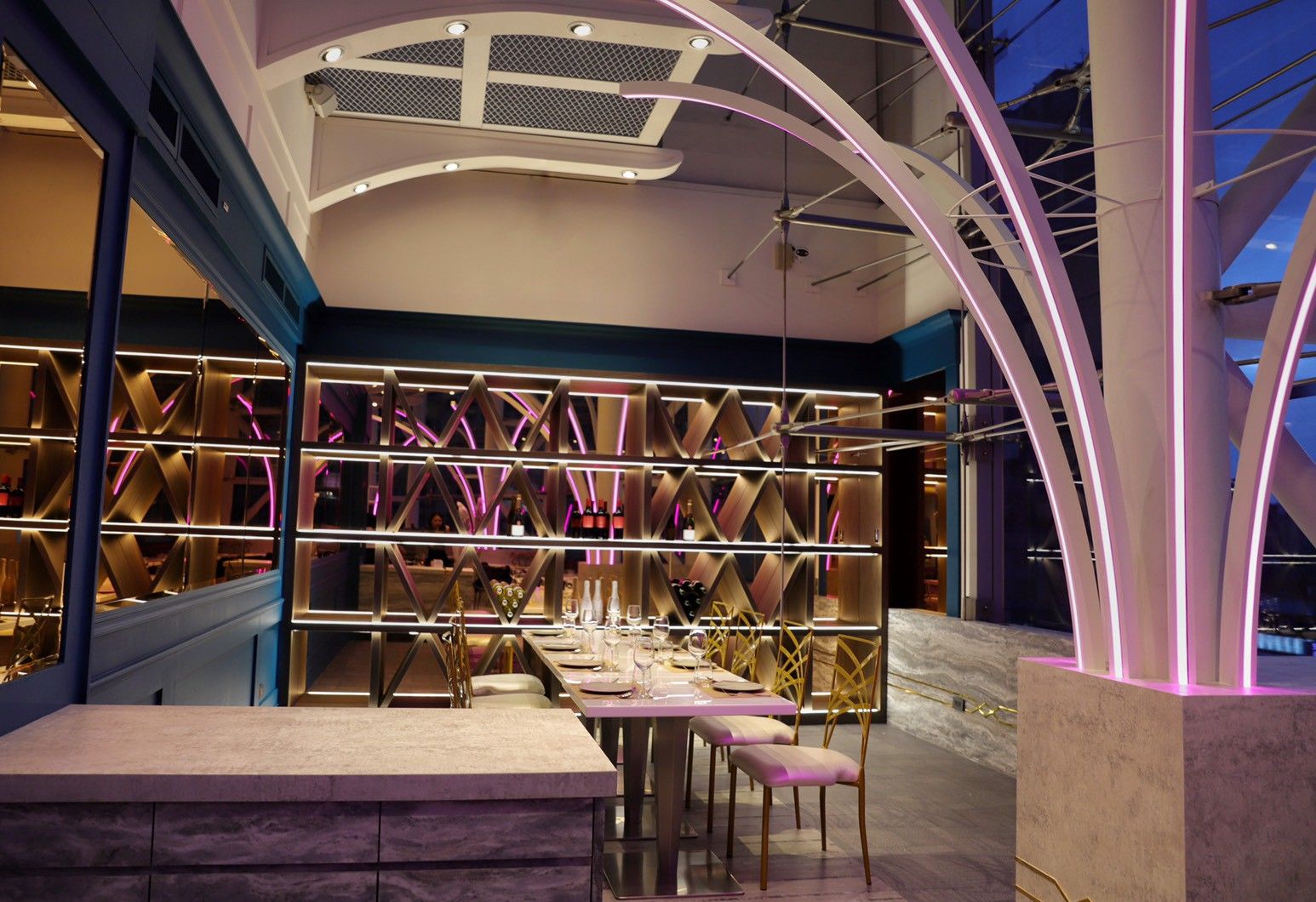 維多麗亞酒店新品牌「Rhapsody 狂想曲 Café & Bistro」落腳台北東區,無論日夜皆可享受奢華餐飲體驗