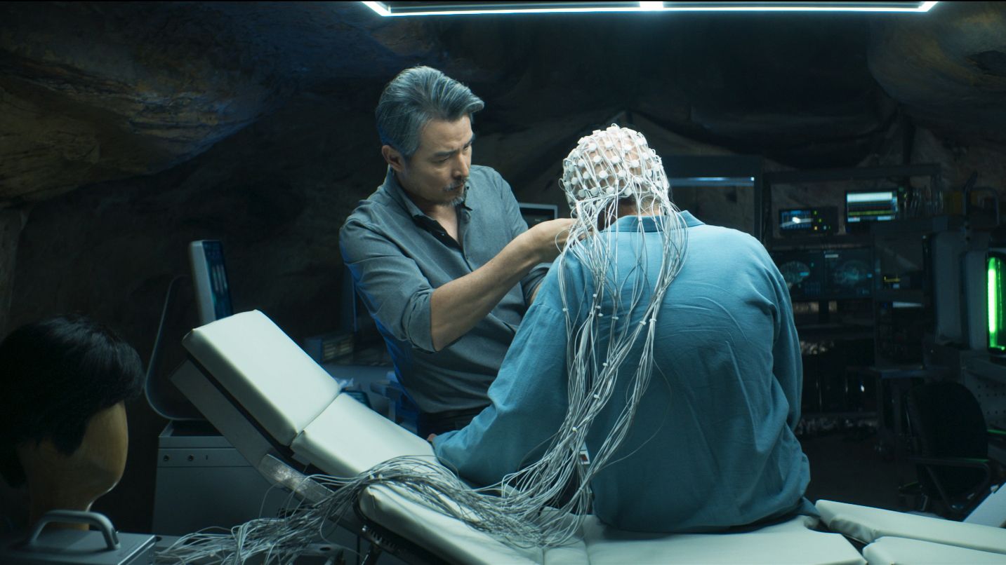 THE SOUL (L to R) CHRISTOPHER LEE as WAN YUFAN, SAMUEL KU as WANG SHICONG in THE SOUL. Cr. COURTESY OF NETFLIX © 2021