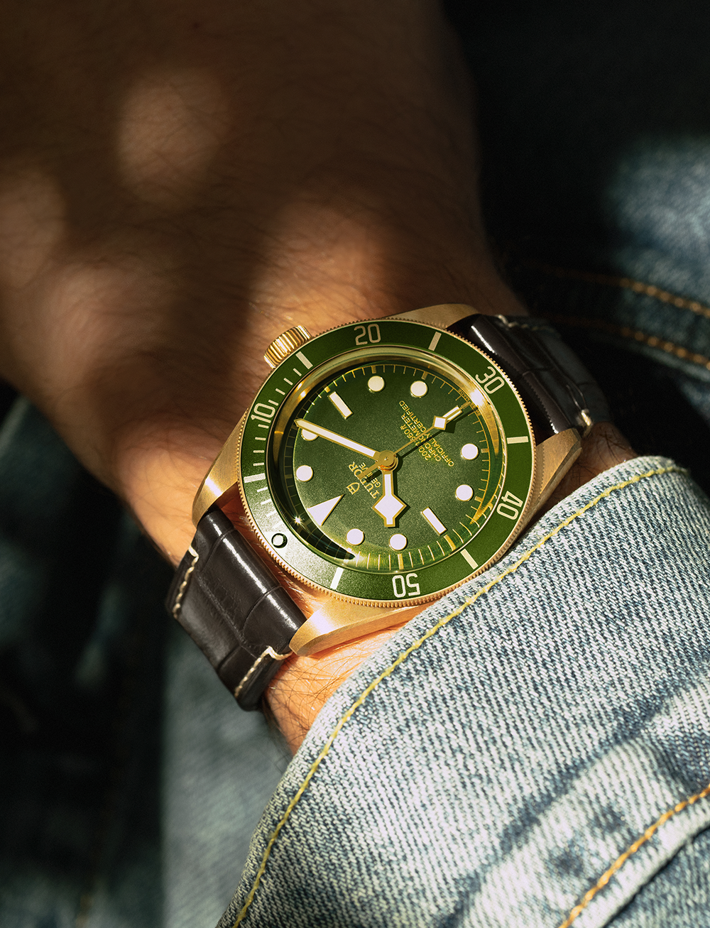 Black Bay Fifty-Eight(碧灣1958型)18ct黃金搭金綠面腕錶by Tudor。