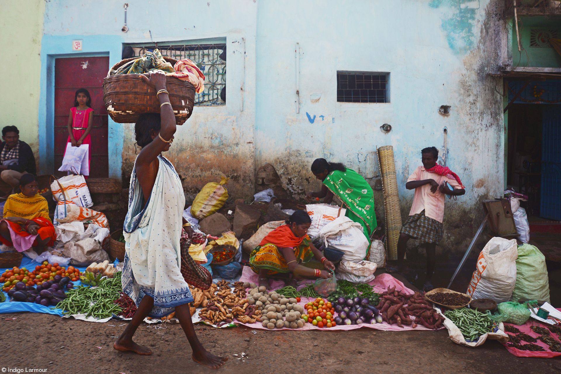 Young 11-14 - Indigo Larmour - Odisha Tribal Markets